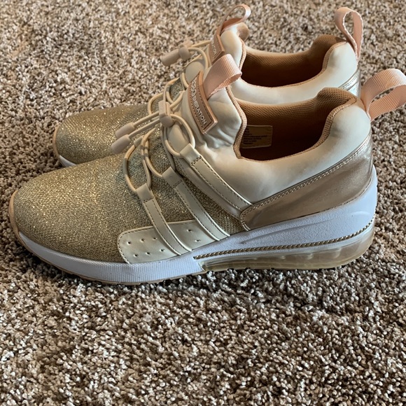 BCBGeneration Slip-On Sneakers - Waldi - Picture 4 of 10